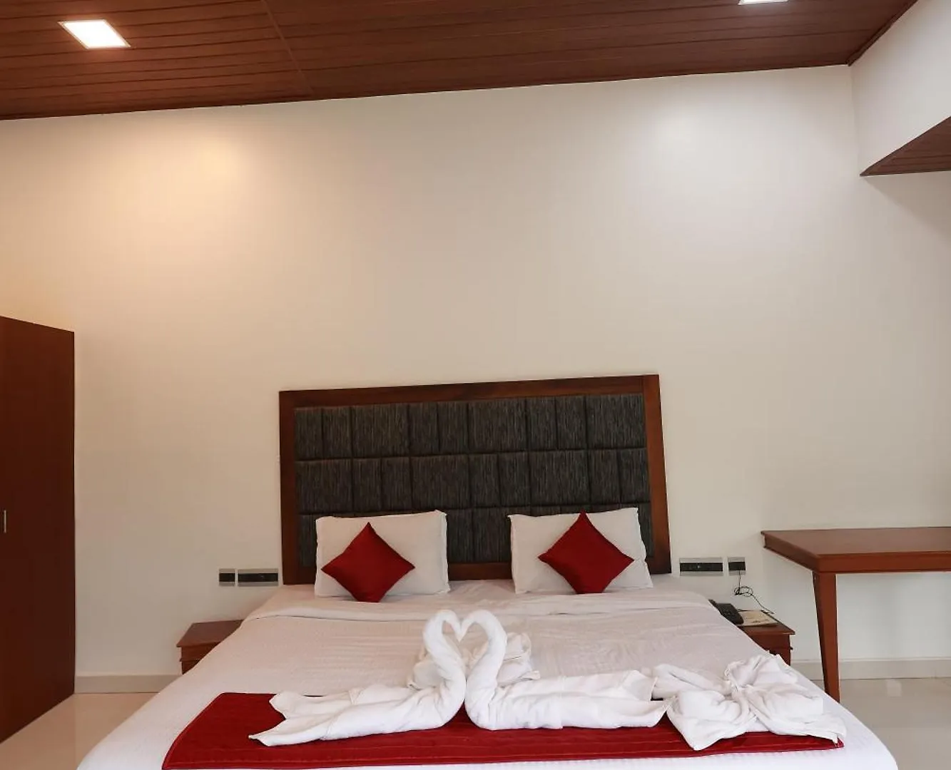 Bed and Breakfast Misty Bush Муннар